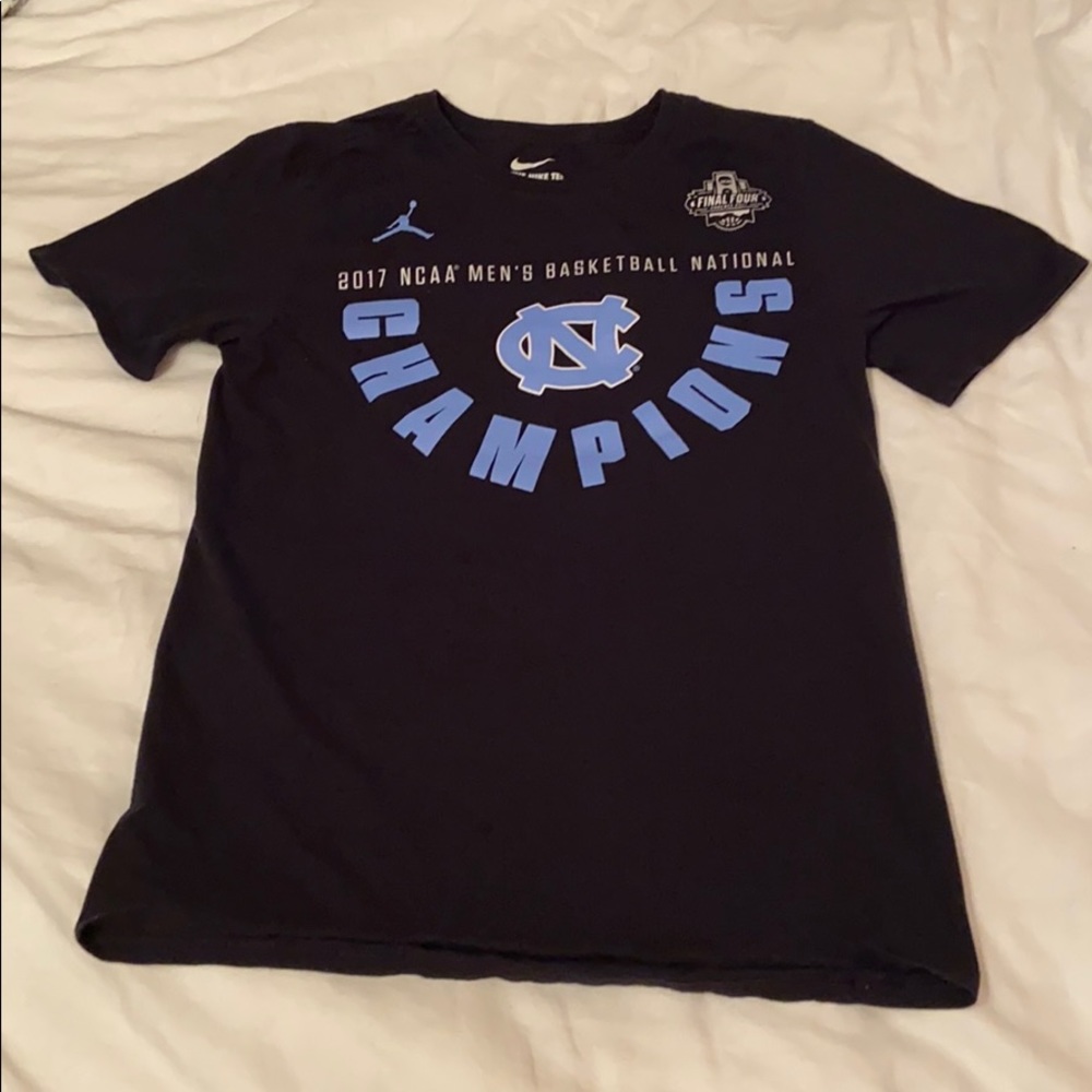 LIKE NEW UNC NAT CHAMPIONS NIKE SHIRT SZ SMALL